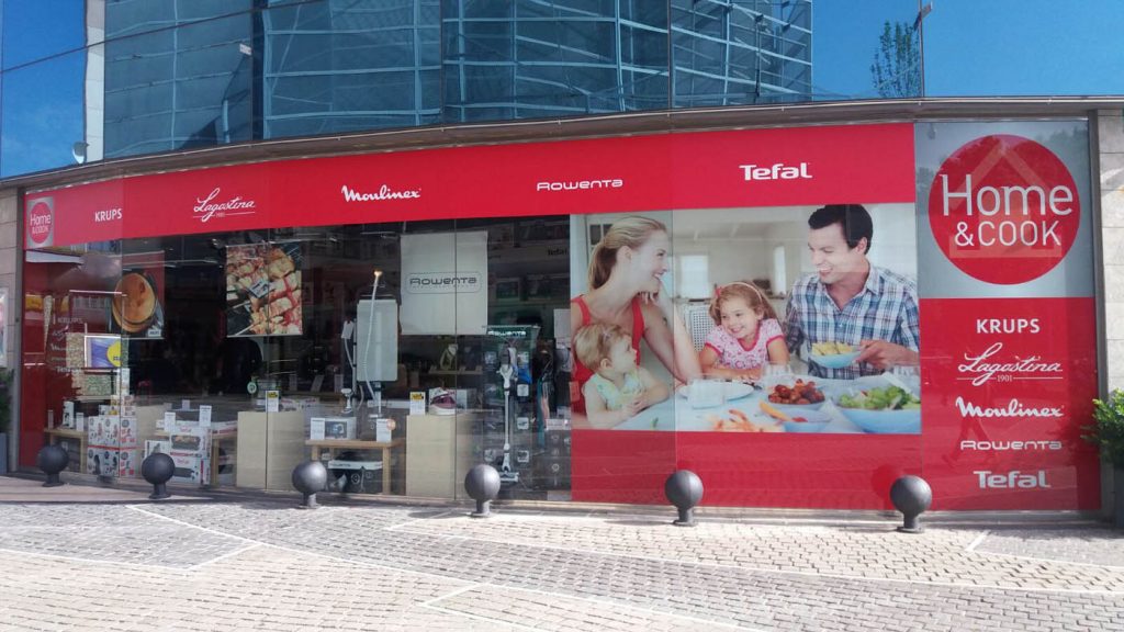 Fachada de una tienda de electrodomésticos